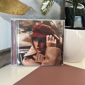 Taylor Swift Red CD Taylor’s Version